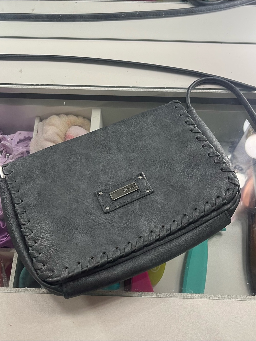 Roxy Dark Gray Woven-Edge Crossbody Bag